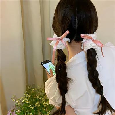 他的模样